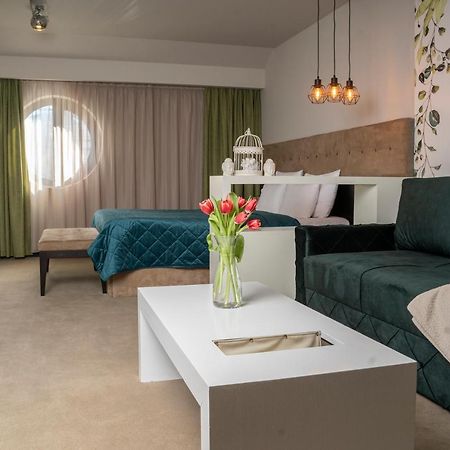 Akacija Luxury Suites Belgrad Exteriör bild