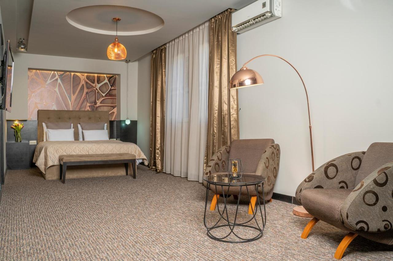 Akacija Luxury Suites Belgrad Exteriör bild