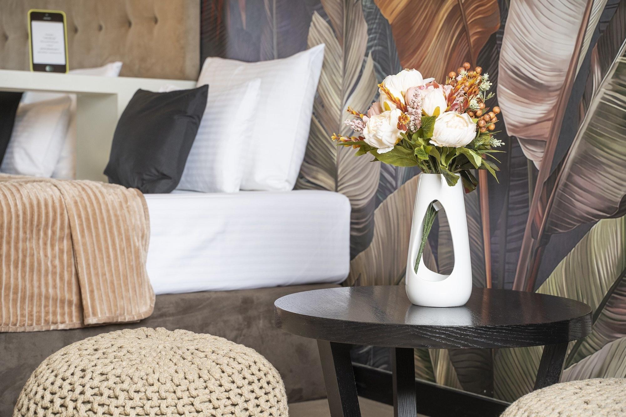 Akacija Luxury Suites Belgrad Exteriör bild