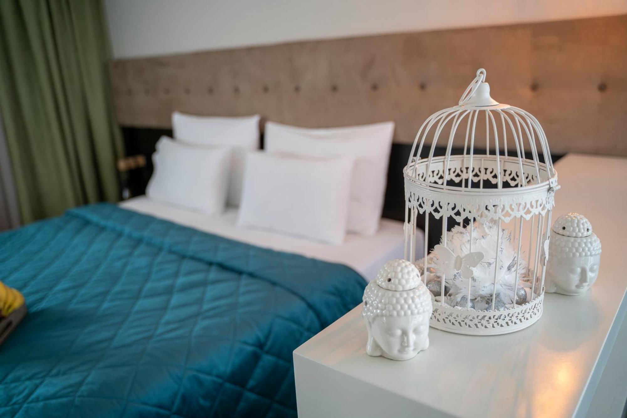 Akacija Luxury Suites Belgrad Rum bild